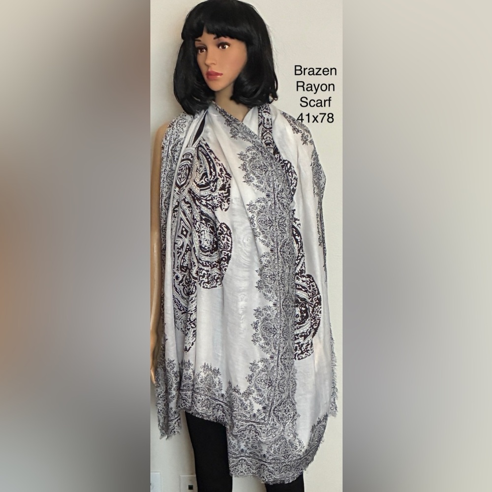 Brazen Black & White Rayon Scarf 41”x78” 100% Rayon Fringe Geo/Floral Print
